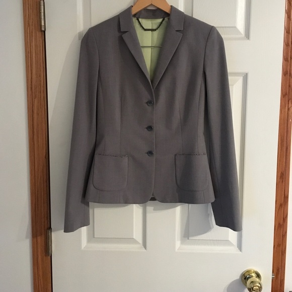 Elie Tahari skirt suit - Picture 2 of 5